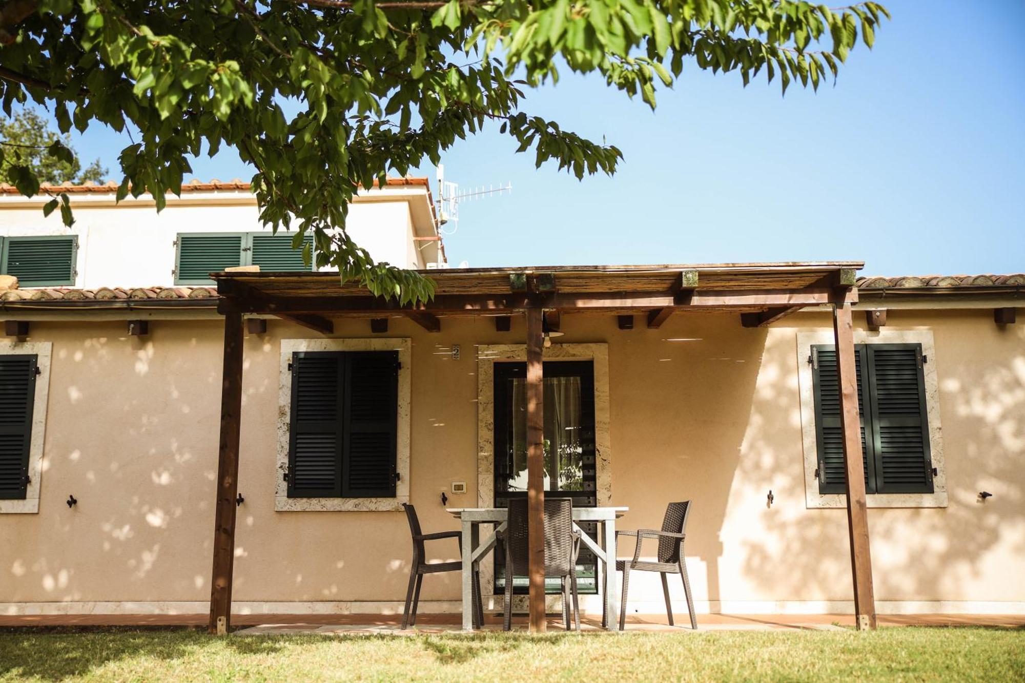 Country House Poggio Aione Guest House Catabbio ภายนอก รูปภาพ