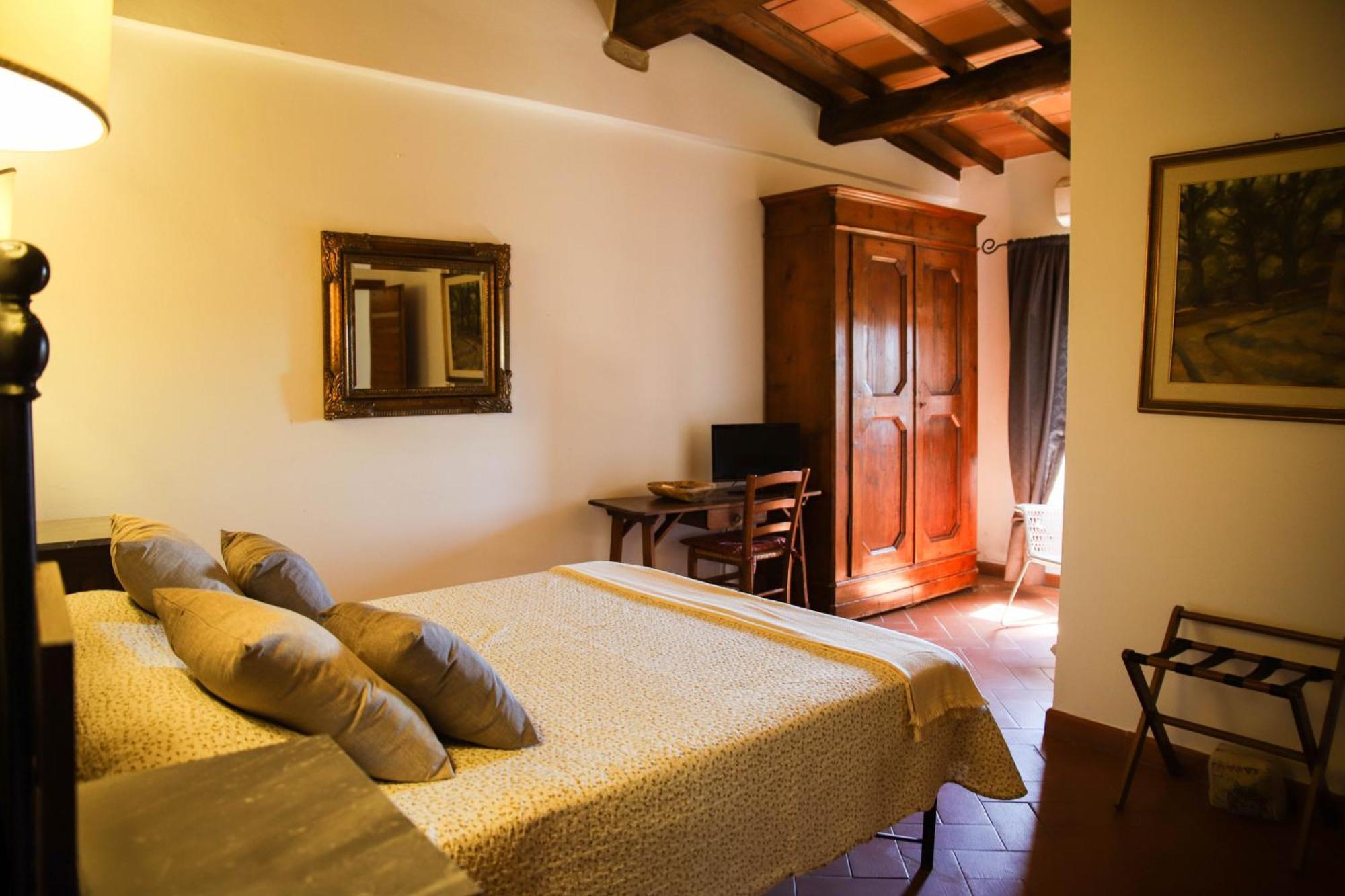Country House Poggio Aione Guest House Catabbio ภายนอก รูปภาพ