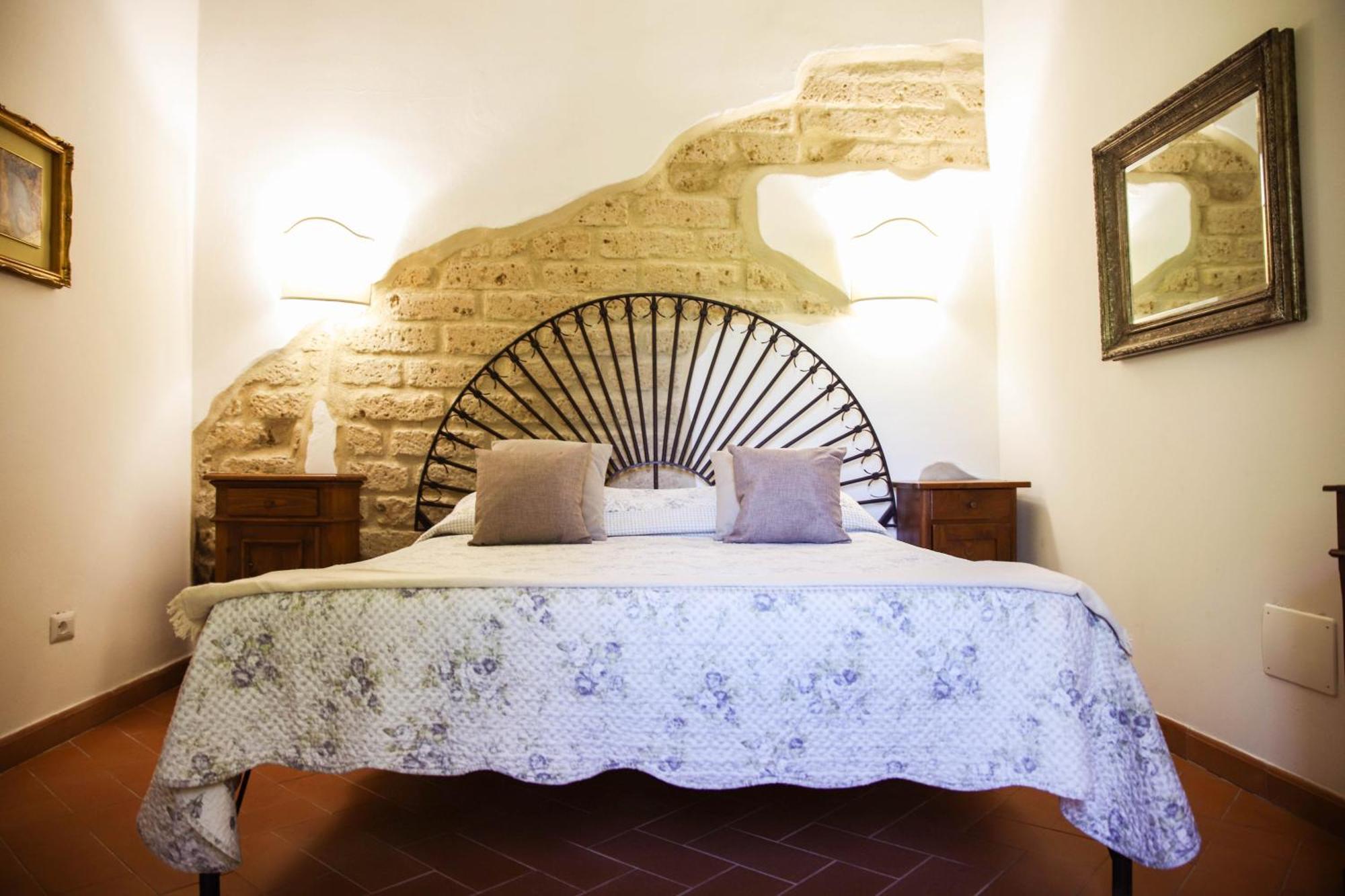 Country House Poggio Aione Guest House Catabbio ภายนอก รูปภาพ
