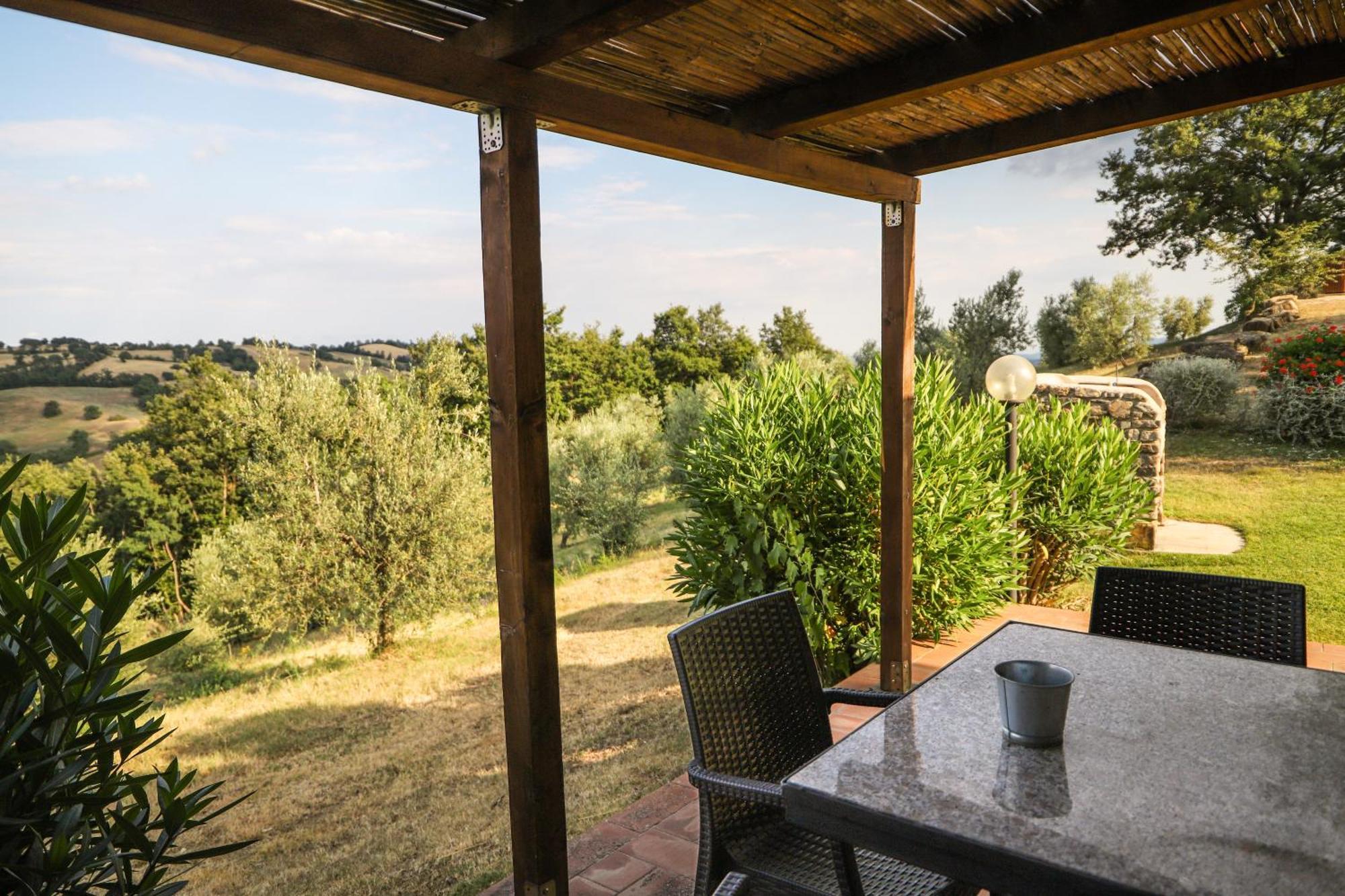 Country House Poggio Aione Guest House Catabbio ภายนอก รูปภาพ